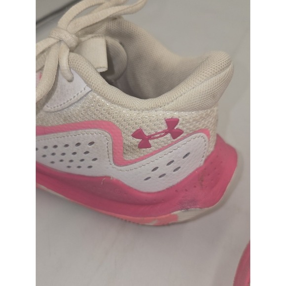 Under Armour Girls Boys 3.5Y Gym Basketball Volleyball Tennis Shoes Pink White - Picture 11 of 16